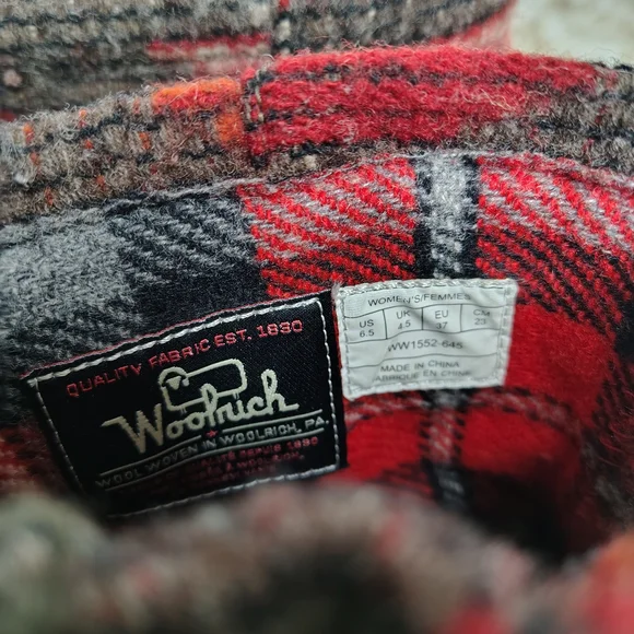 Woolrich Red and Gray Plaid Wool Lined Cuff - Picture 3 of 4